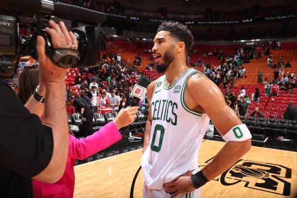 来在冬窗更 来在冬窗更